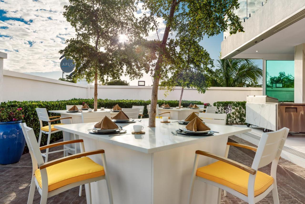 The Oasis At Grace Bay Hotel Exterior photo